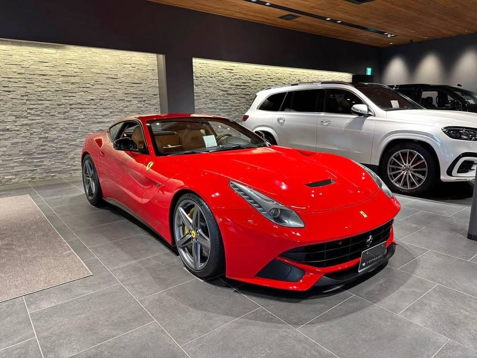 Ferrari F12